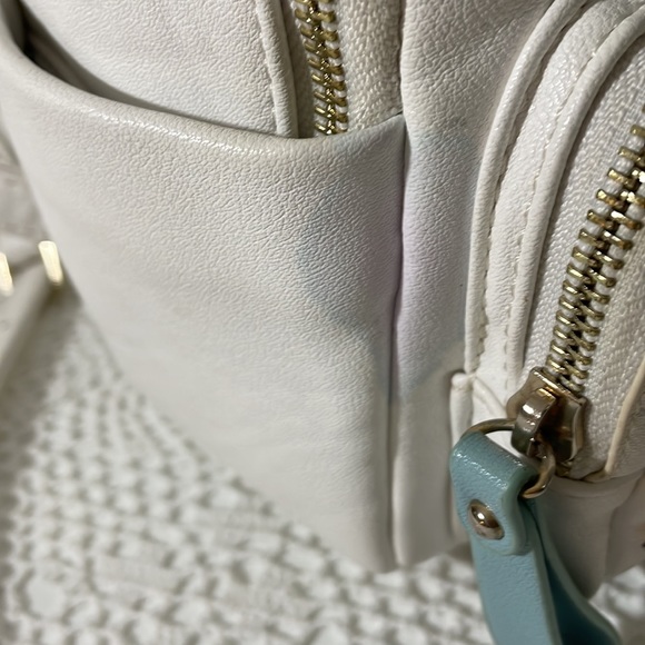 Missy hummingbird/flowers vegan backpack - Picture 9 of 15